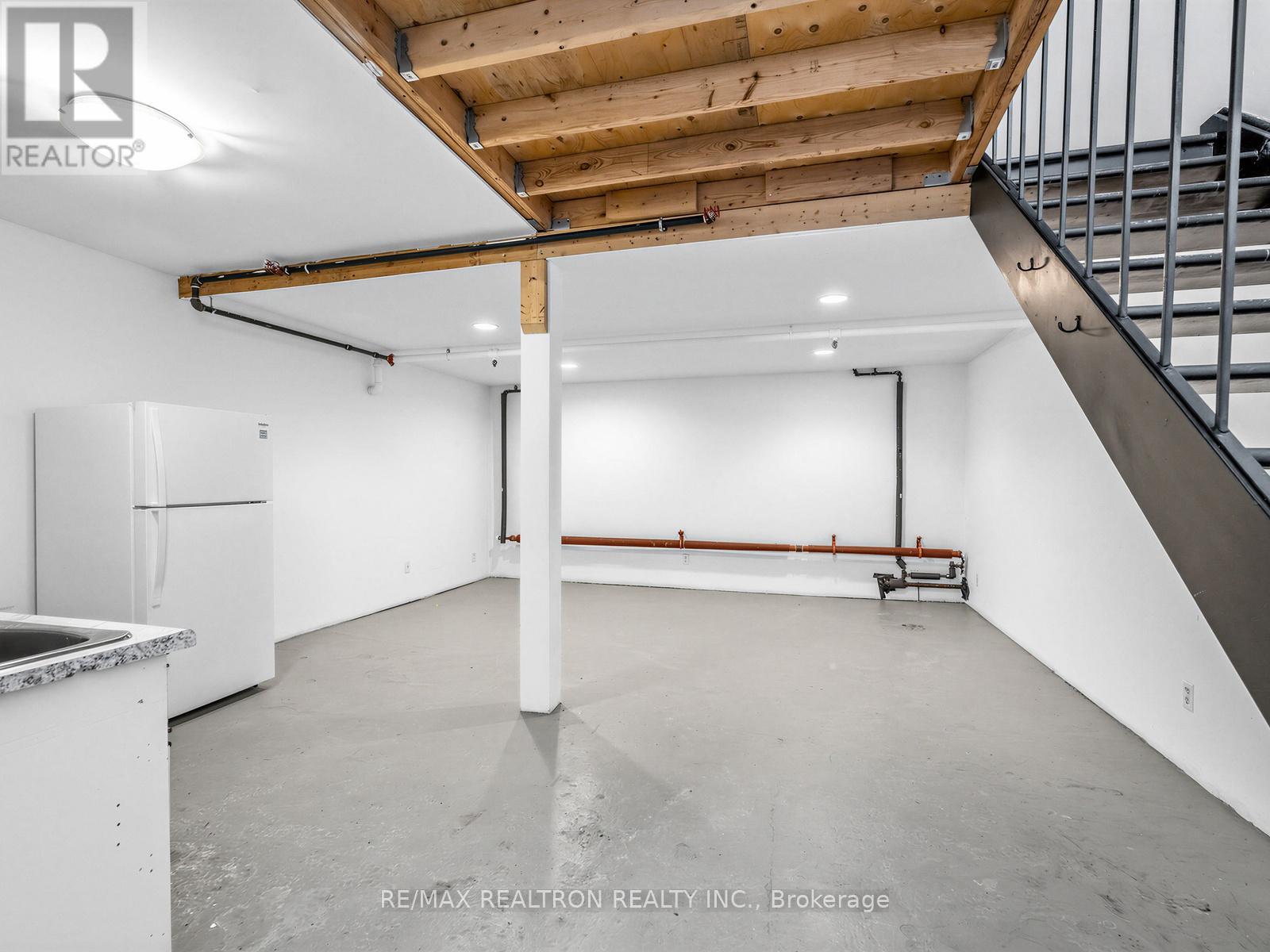 11 - 221 Sterling Road E, Toronto, Ontario  M6P 3L4 - Photo 7 - C12831492