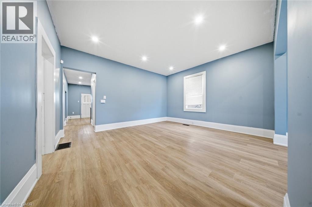 194 Brant Avenue, Brantford, Ontario  N3T 3H9 - Photo 15 - 40809822