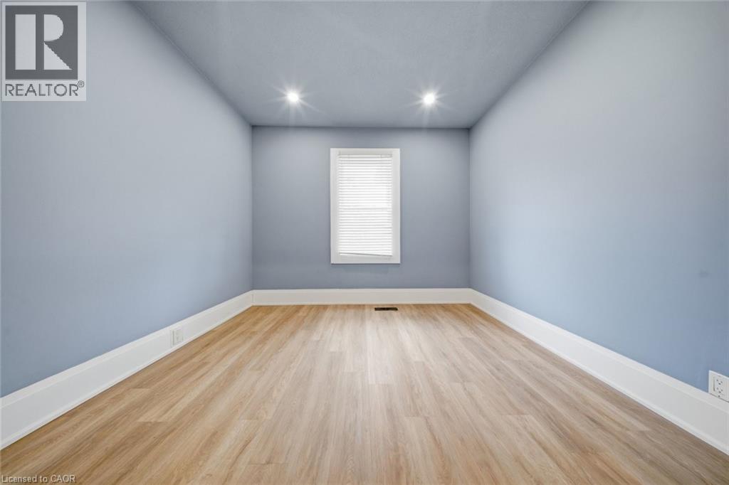 194 Brant Avenue, Brantford, Ontario  N3T 3H9 - Photo 17 - 40809822