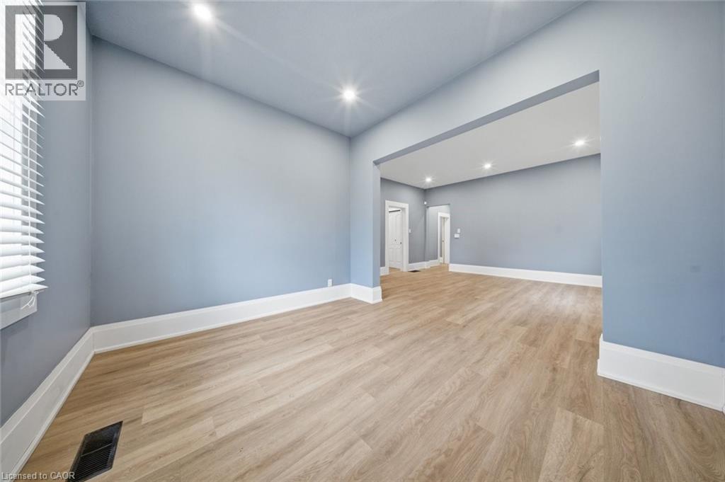 194 Brant Avenue, Brantford, Ontario  N3T 3H9 - Photo 18 - 40809822