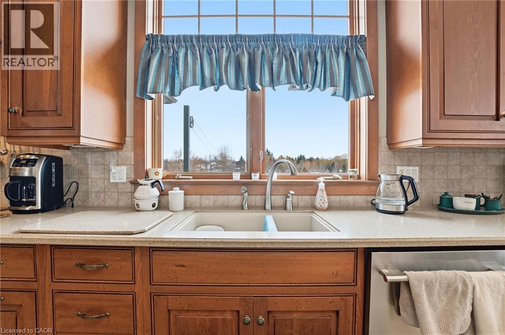 383 Parkside Drive, Hamilton, Ontario  L8B 0Y6 - Photo 9 - 40809593