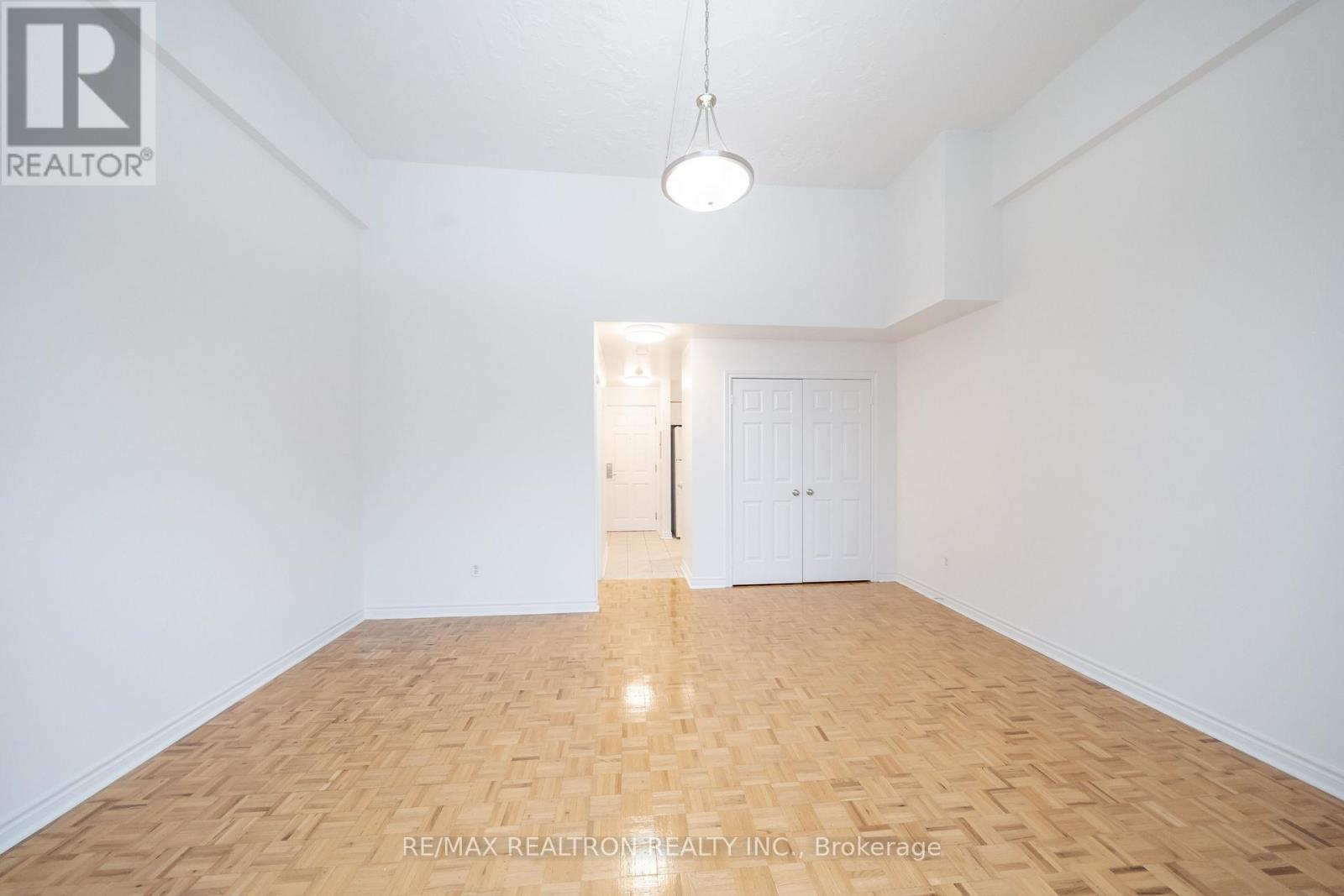221 - 1401 Dupont Street, Toronto, Ontario  M6H 4J7 - Photo 2 - W12798476