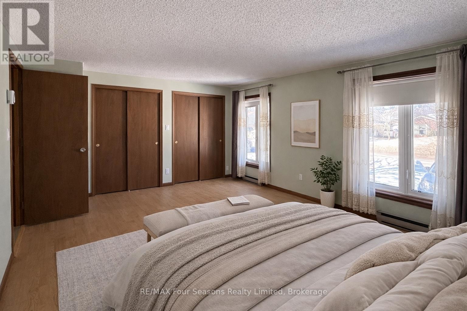 317 Bricker Street, Saugeen Shores, Ontario  N0H 2C1 - Photo 11 - X12847768