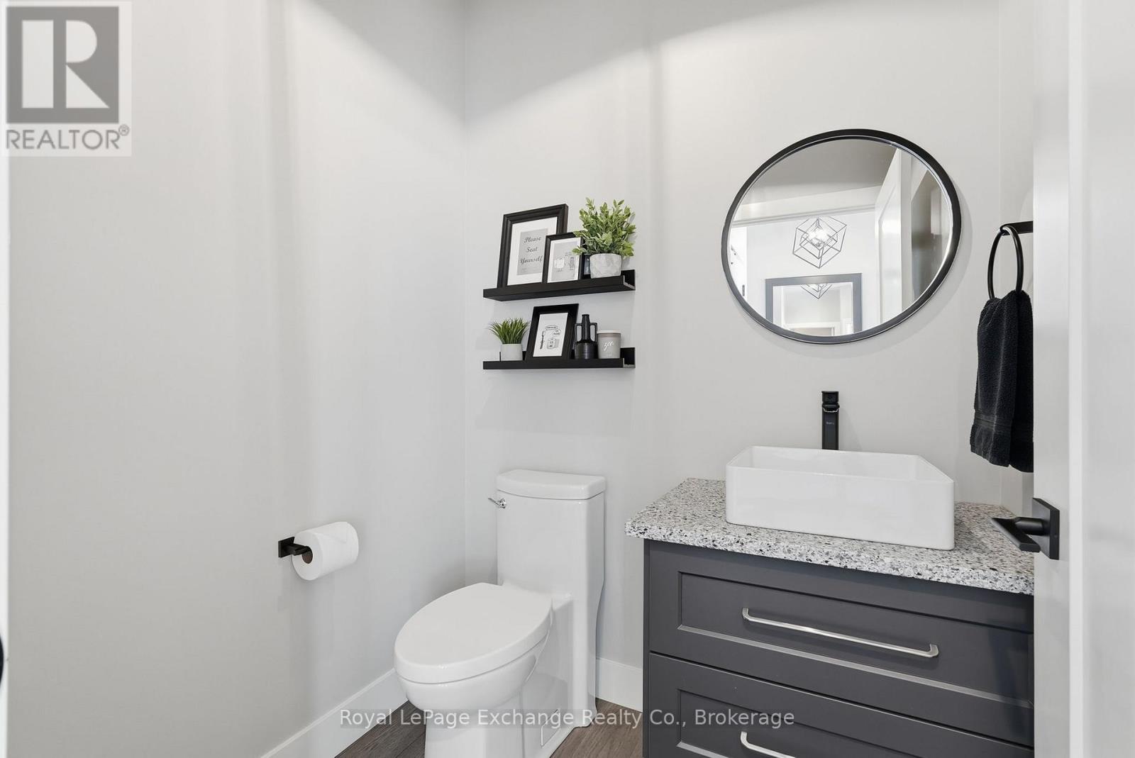 150 Louise Creek Crescent, West Grey, Ontario  N0G 1S0 - Photo 13 - X12847818