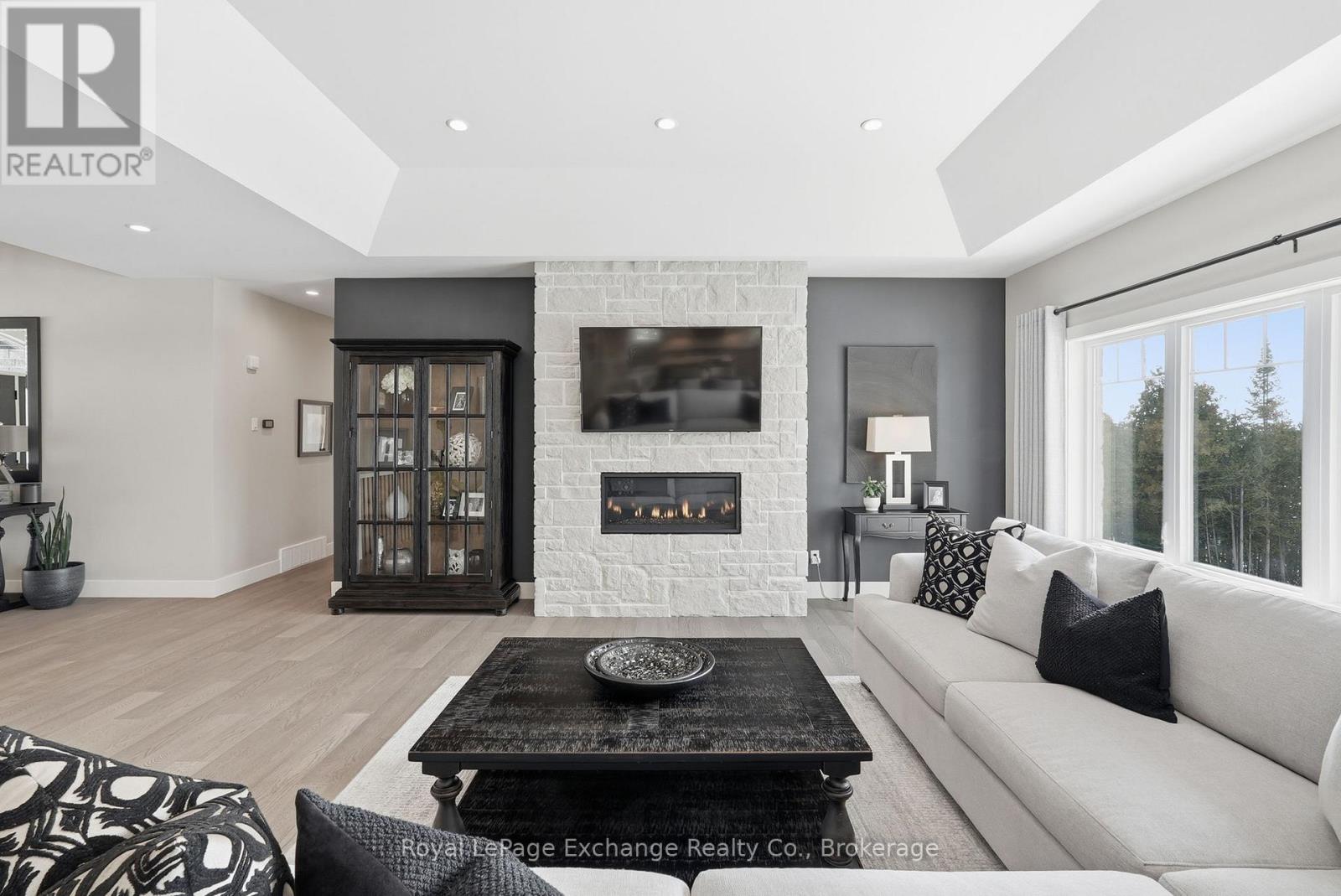 150 Louise Creek Crescent, West Grey, Ontario  N0G 1S0 - Photo 17 - X12847818