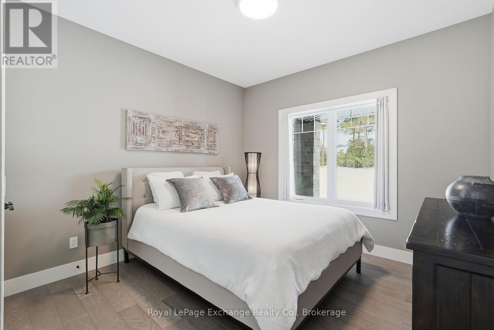 150 Louise Creek Crescent, West Grey, Ontario  N0G 1S0 - Photo 32 - X12847818