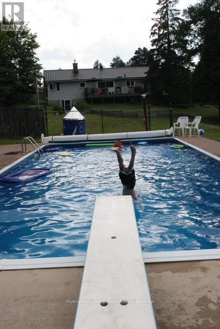 574 Ravenscliffe Road, Huntsville, Ontario  P1H 1N5 - Photo 35 - X12847850