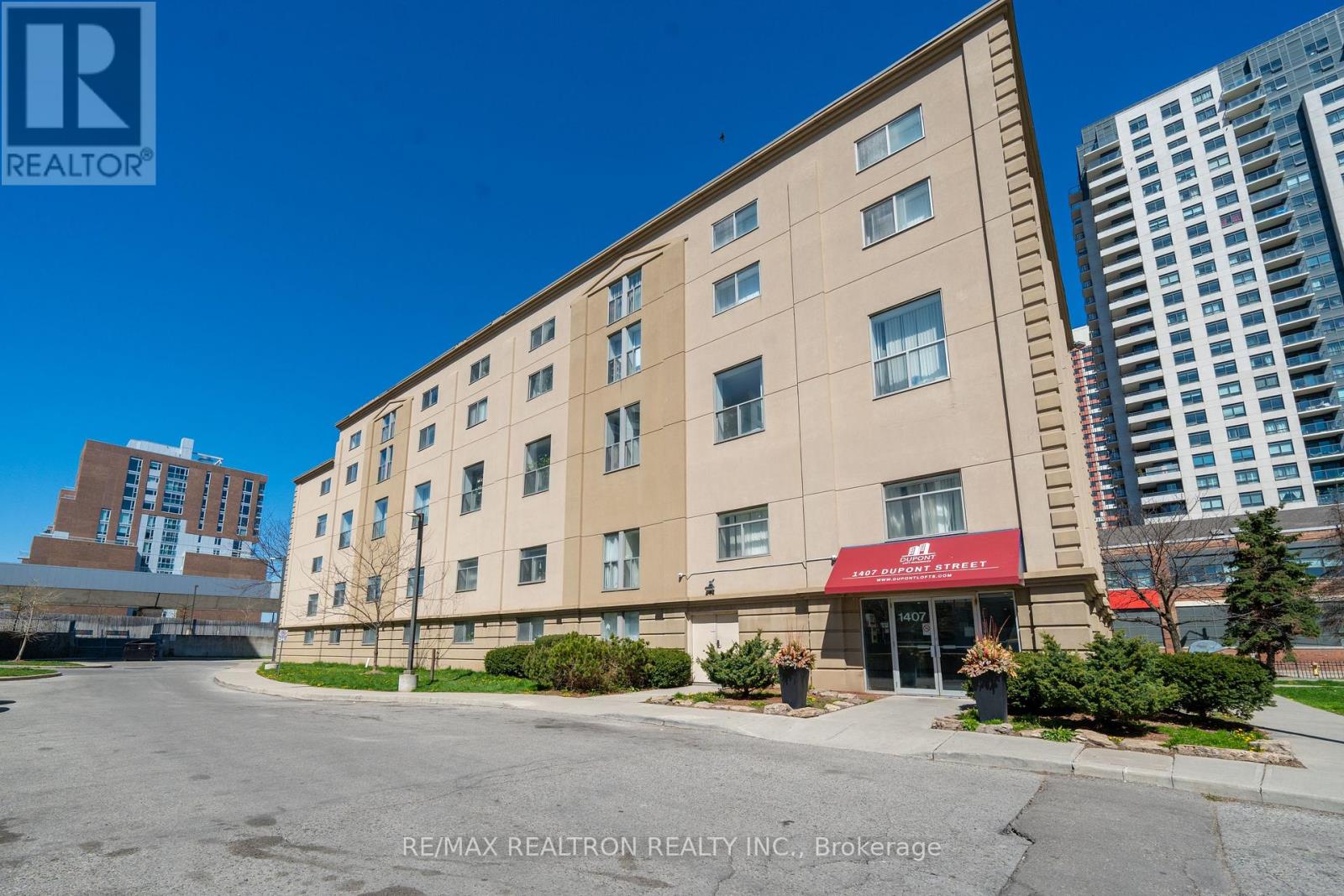 210 - 1407 Dupont Street, Toronto, Ontario  M6H 4J7 - Photo 10 - W12799492