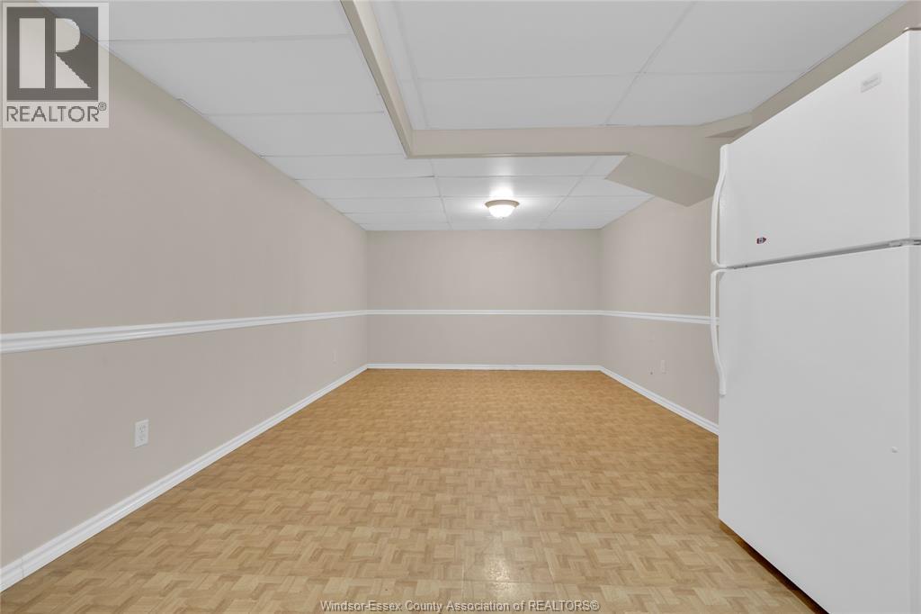 1036 Imperial Crescent, Windsor, Ontario  N9G 2T3 - Photo 15 - 26004537