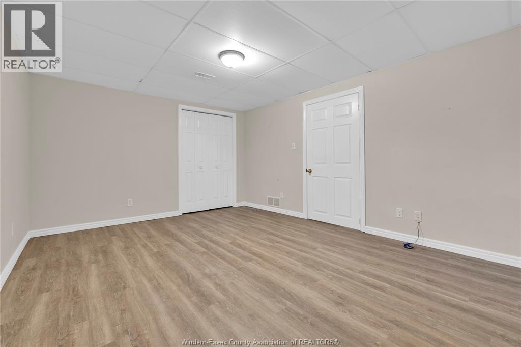 1036 Imperial Crescent, Windsor, Ontario  N9G 2T3 - Photo 11 - 26004537