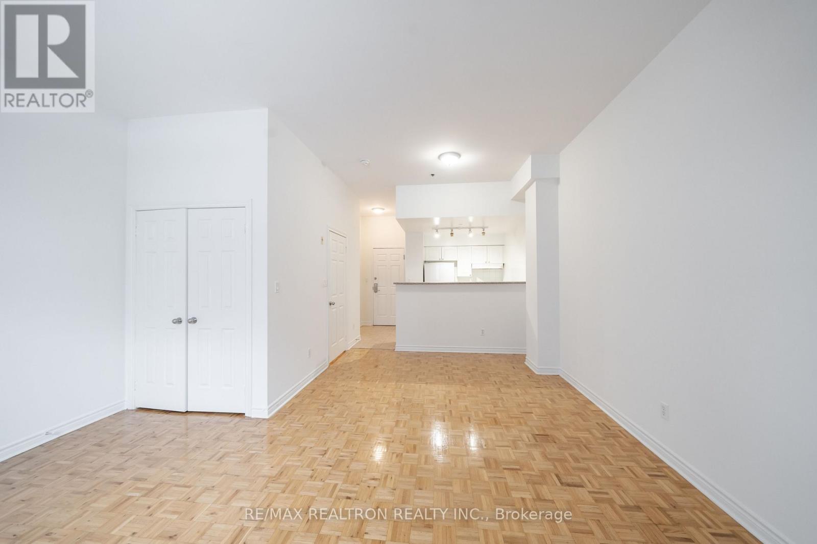 210 - 1407 Dupont Street, Toronto, Ontario  M6H 4J7 - Photo 2 - W12799492