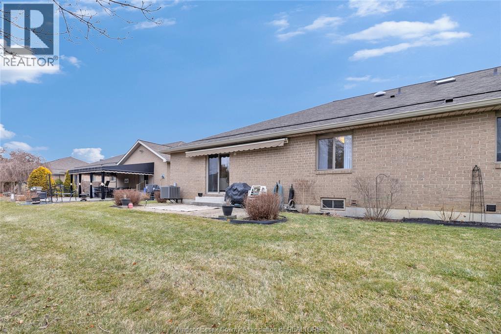 1036 Imperial Crescent, Windsor, Ontario  N9G 2T3 - Photo 38 - 26004537