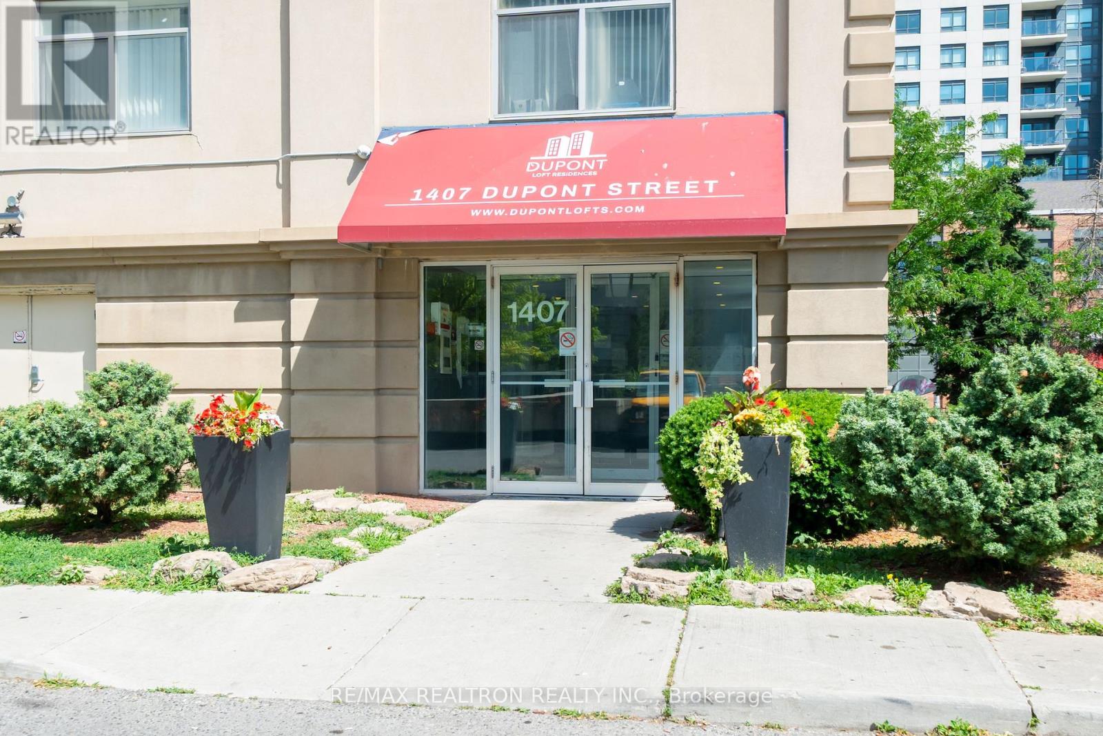 210 - 1407 Dupont Street, Toronto, Ontario  M6H 4J7 - Photo 9 - W12799492