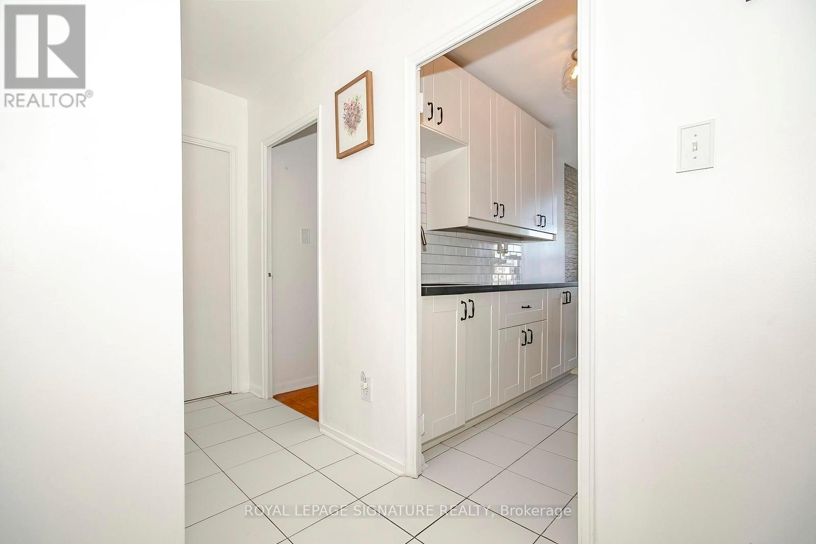 305 - 219 Wilson Avenue, Toronto, Ontario  M5M 3B2 - Photo 13 - C12847766