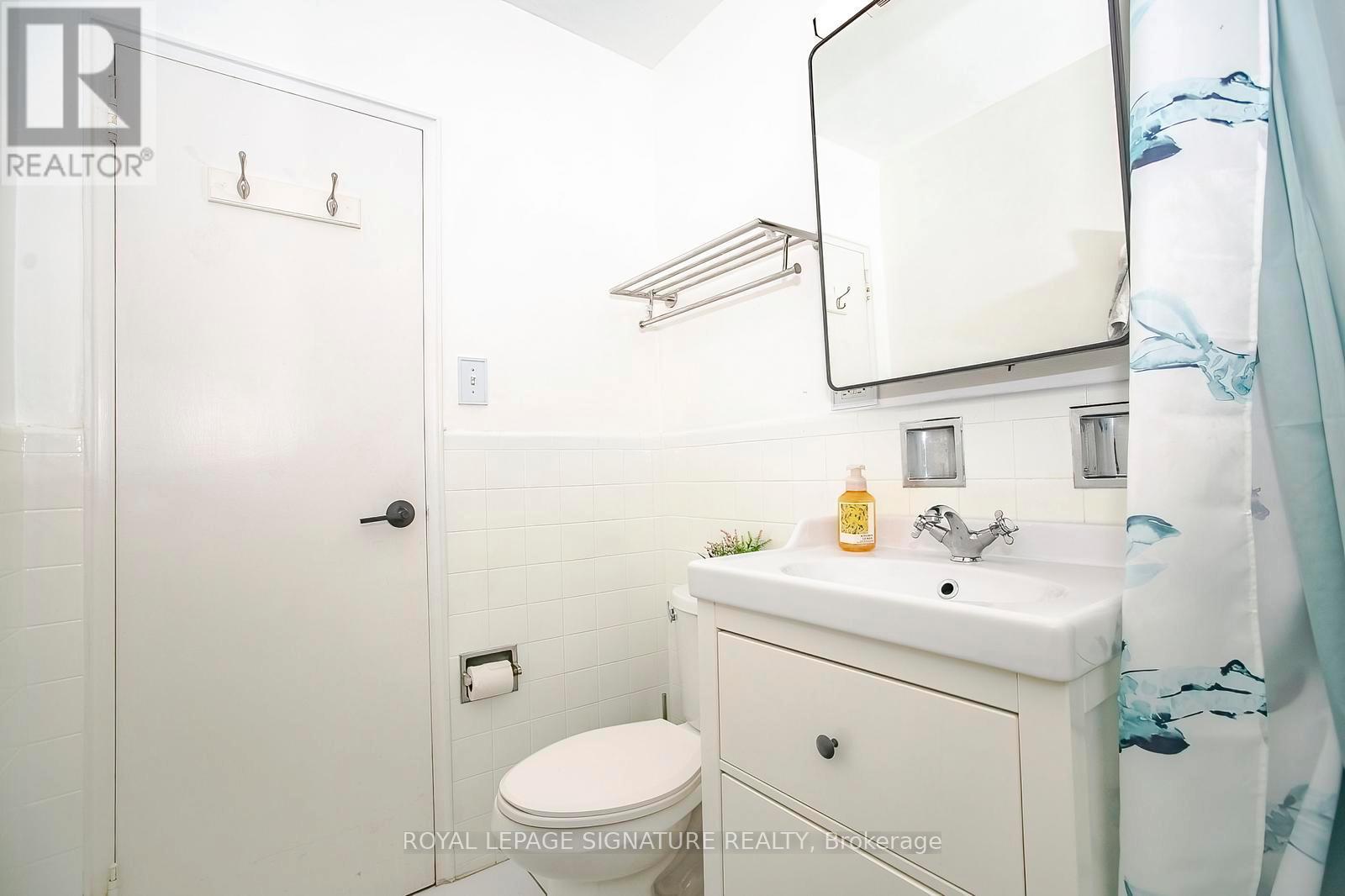 305 - 219 Wilson Avenue, Toronto, Ontario  M5M 3B2 - Photo 32 - C12847766
