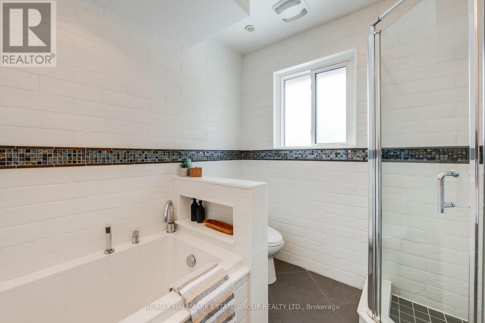 55 Longwood Drive, Toronto, Ontario  M3B 1T9 - Photo 28 - C12847776