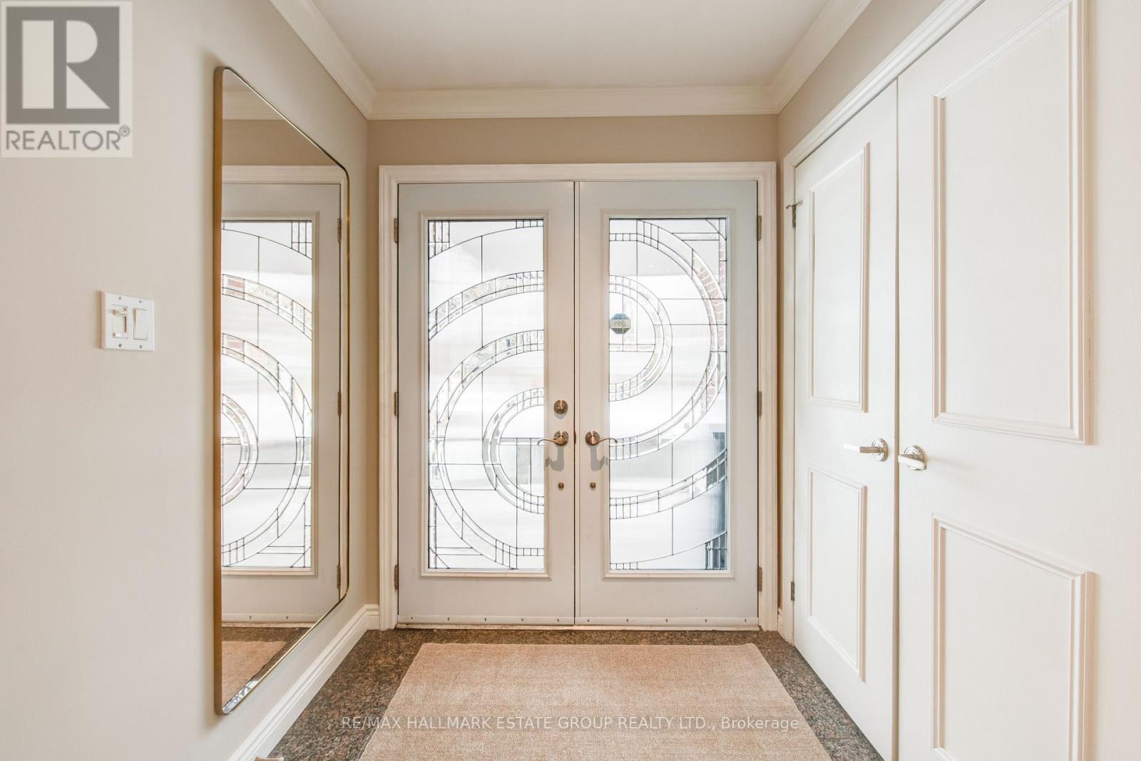 55 Longwood Drive, Toronto, Ontario  M3B 1T9 - Photo 3 - C12847776