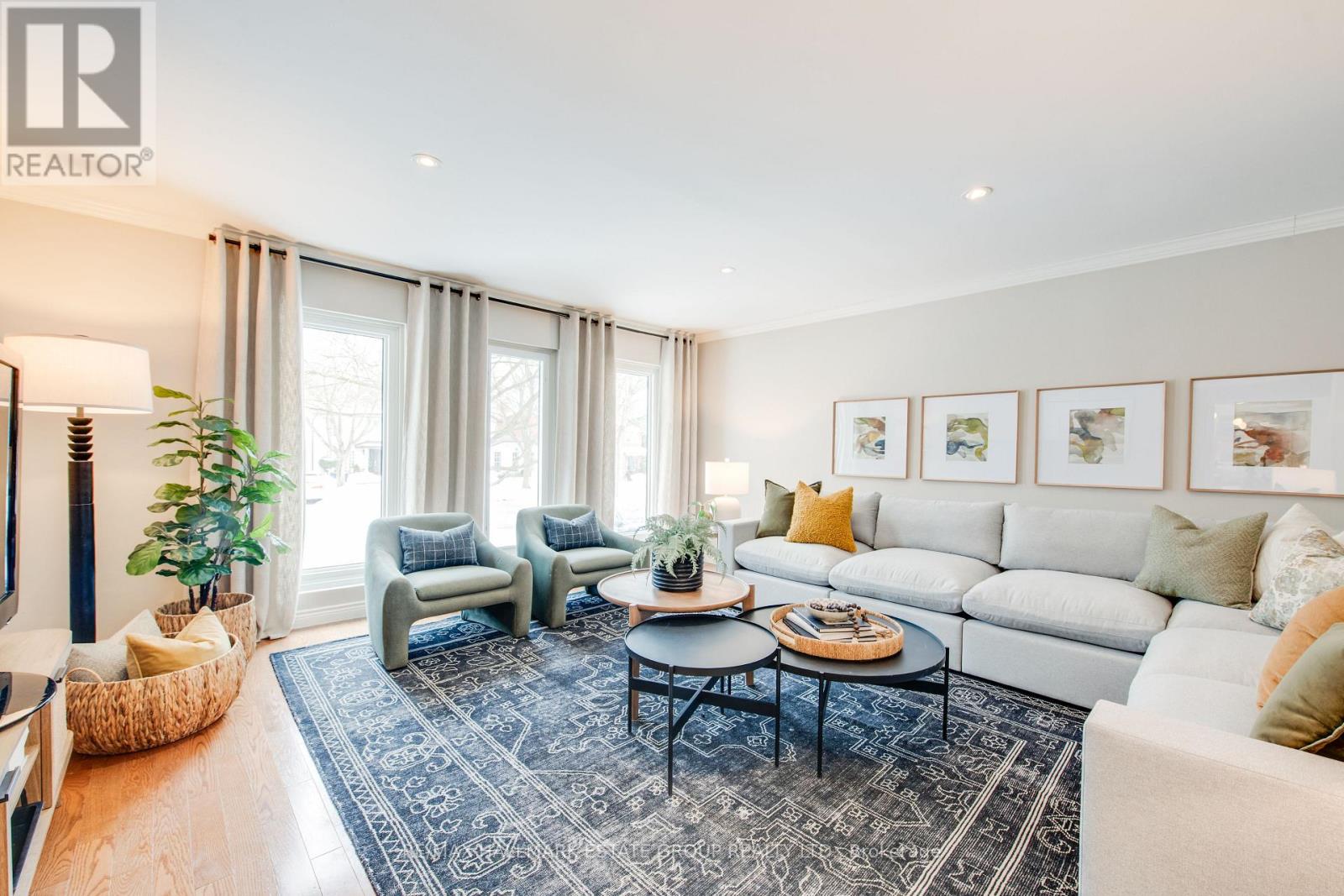 55 Longwood Drive, Toronto, Ontario  M3B 1T9 - Photo 5 - C12847776