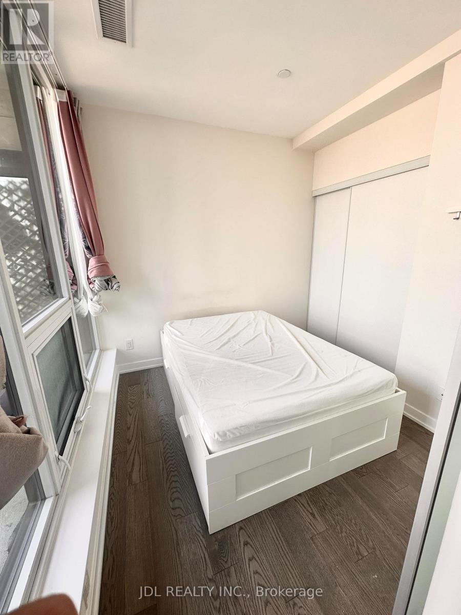 1801 - 17 Dundonald Street, Toronto, Ontario  M4Y 1K3 - Photo 6 - C12847896