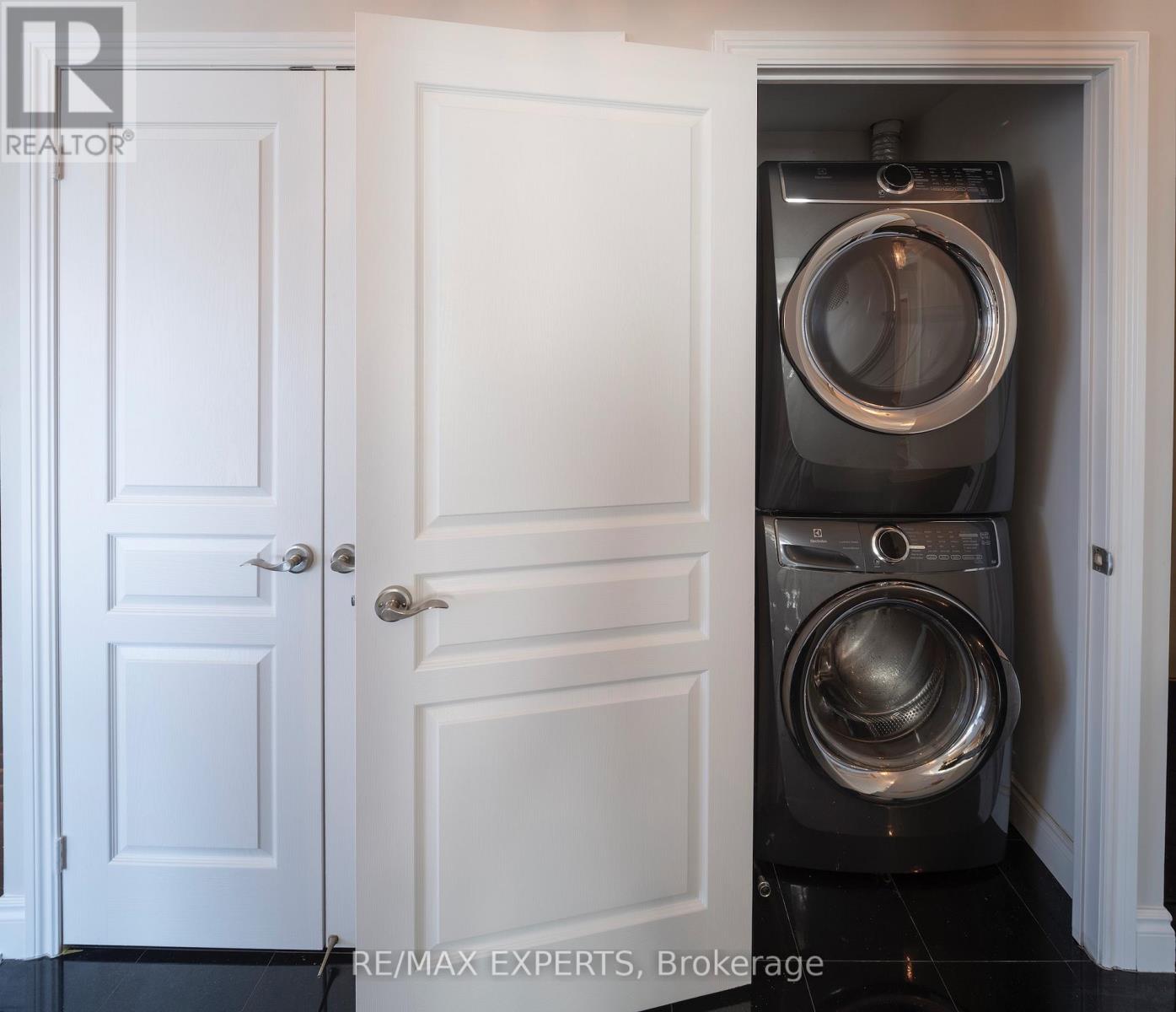 1008 - 319 Merton Street, Toronto, Ontario  M4S 1A5 - Photo 5 - C12847902