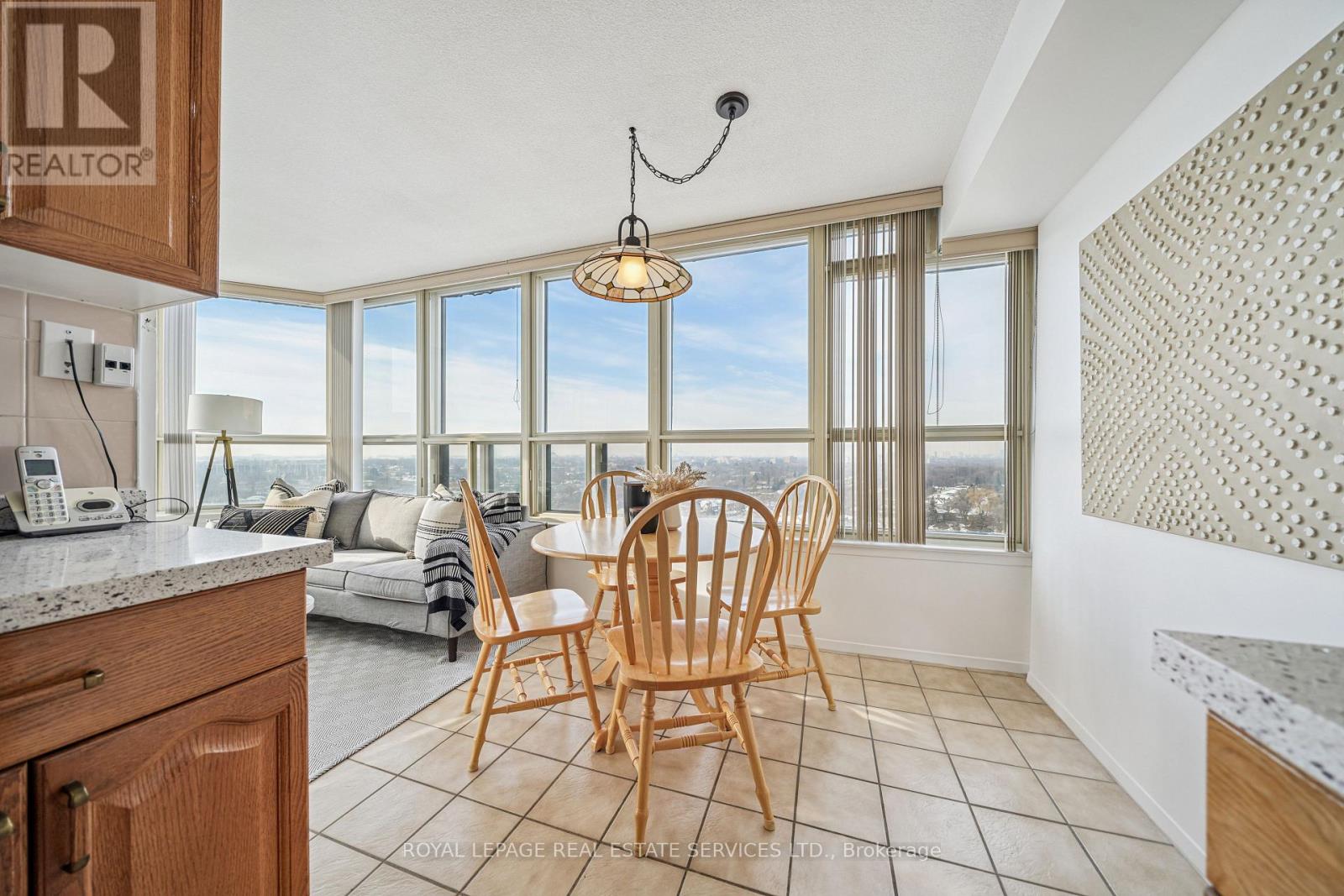 1716 - 268 Ridley Boulevard, Toronto, Ontario  M5M 4N3 - Photo 14 - C12847960