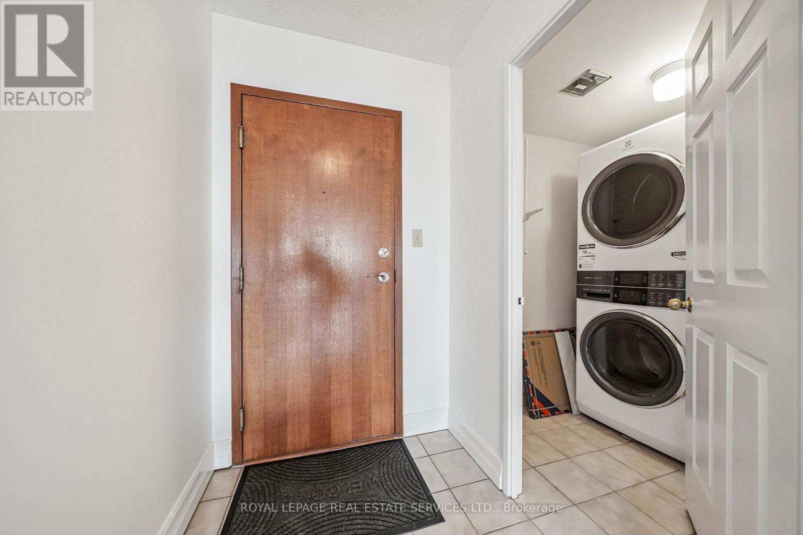 1716 - 268 Ridley Boulevard, Toronto, Ontario  M5M 4N3 - Photo 22 - C12847960