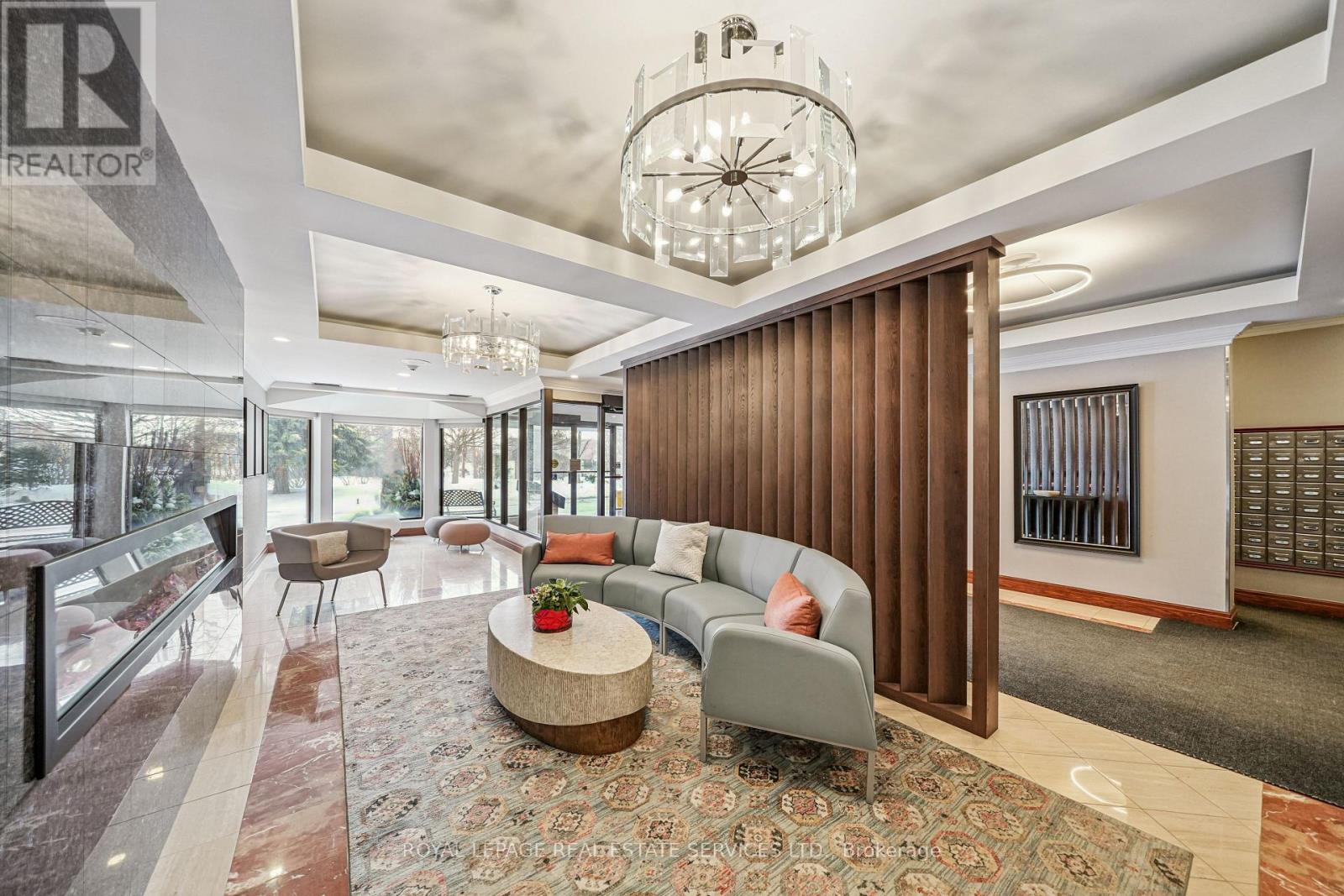 1716 - 268 Ridley Boulevard, Toronto, Ontario  M5M 4N3 - Photo 3 - C12847960