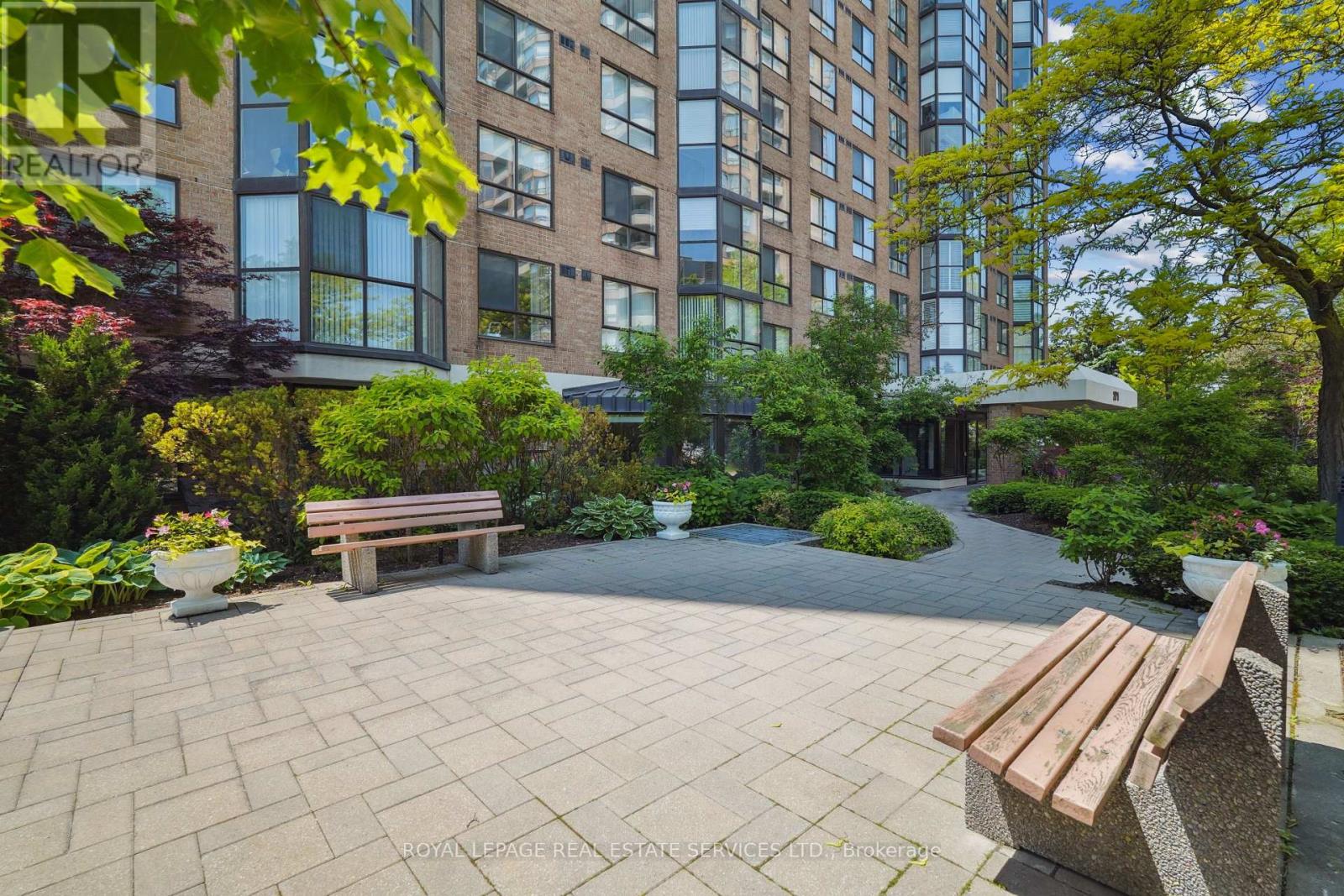 1716 - 268 Ridley Boulevard, Toronto, Ontario  M5M 4N3 - Photo 31 - C12847960