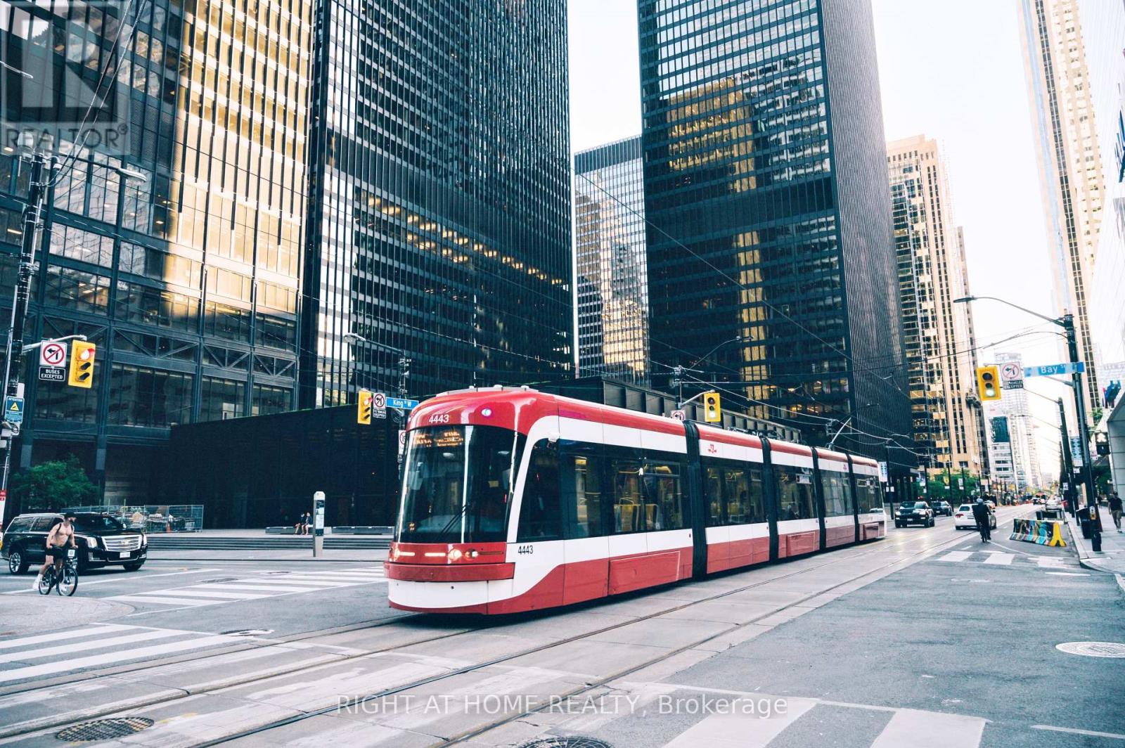 1018 - 180 Front Street E, Toronto, Ontario  M5A 0A9 - Photo 14 - C12847966