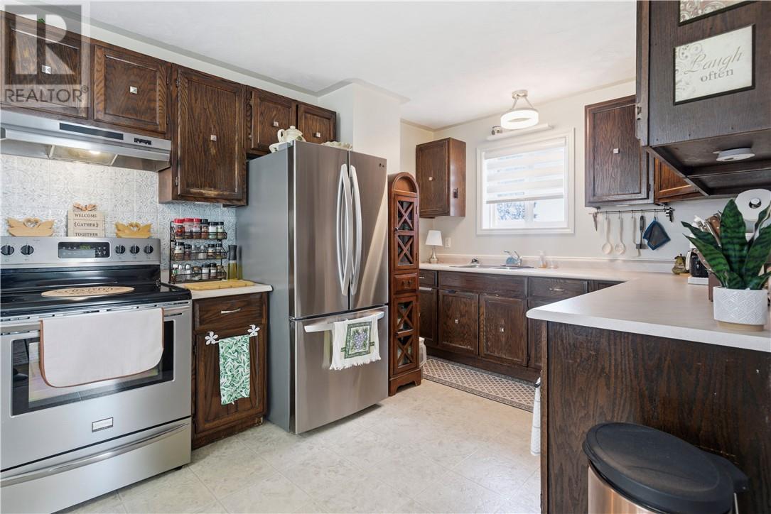 16 Dell Street, Sudbury, Ontario P3C 2X8 - Photo 2 - 2126685