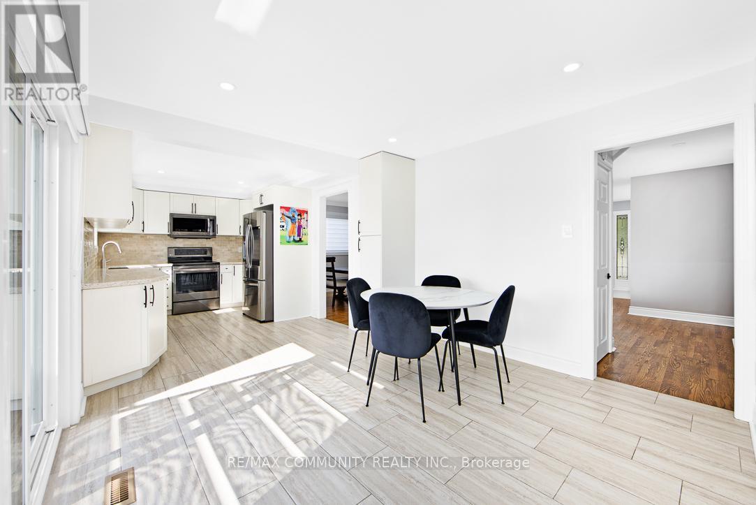 18 Winter Court, Whitby, Ontario  L1N 8Y2 - Photo 12 - E12847940