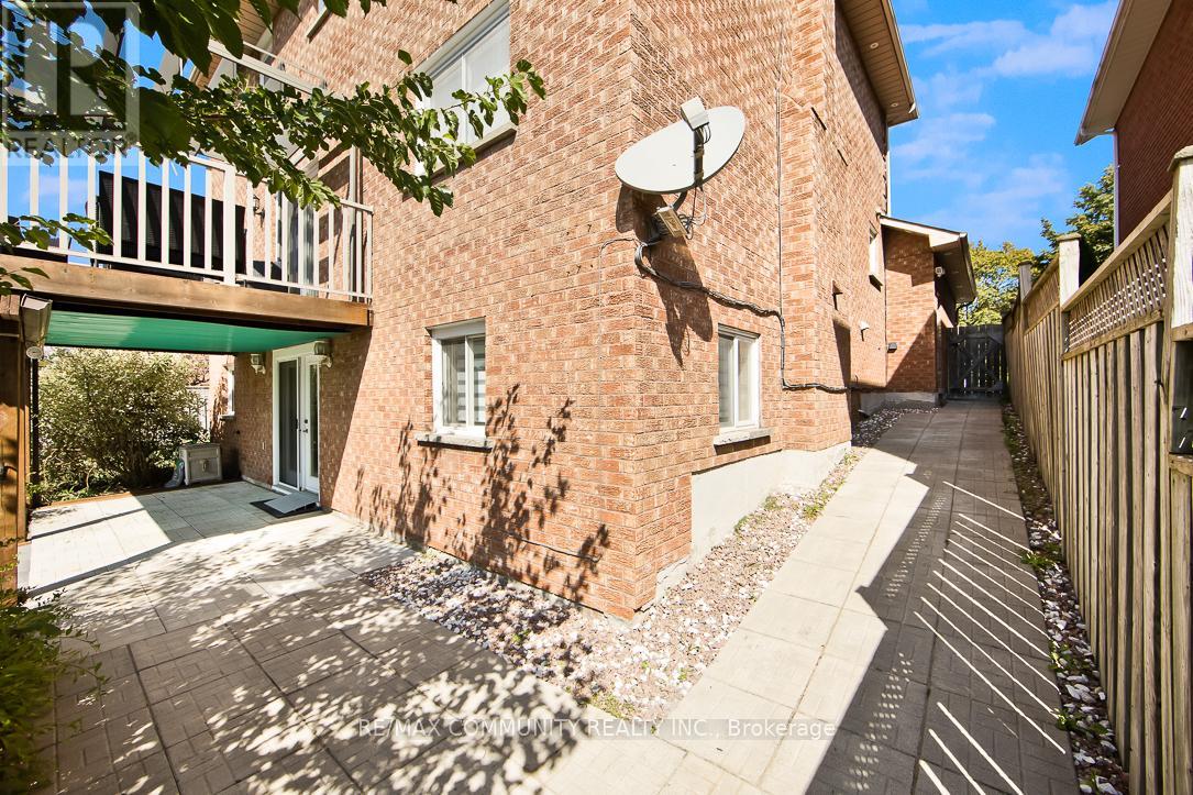 18 Winter Court, Whitby, Ontario  L1N 8Y2 - Photo 24 - E12847940