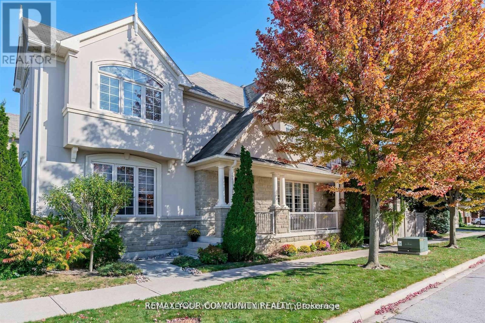 7 Sequin Drive, Richmond Hill, Ontario  L4E 0J3 - Photo 1 - N12847864