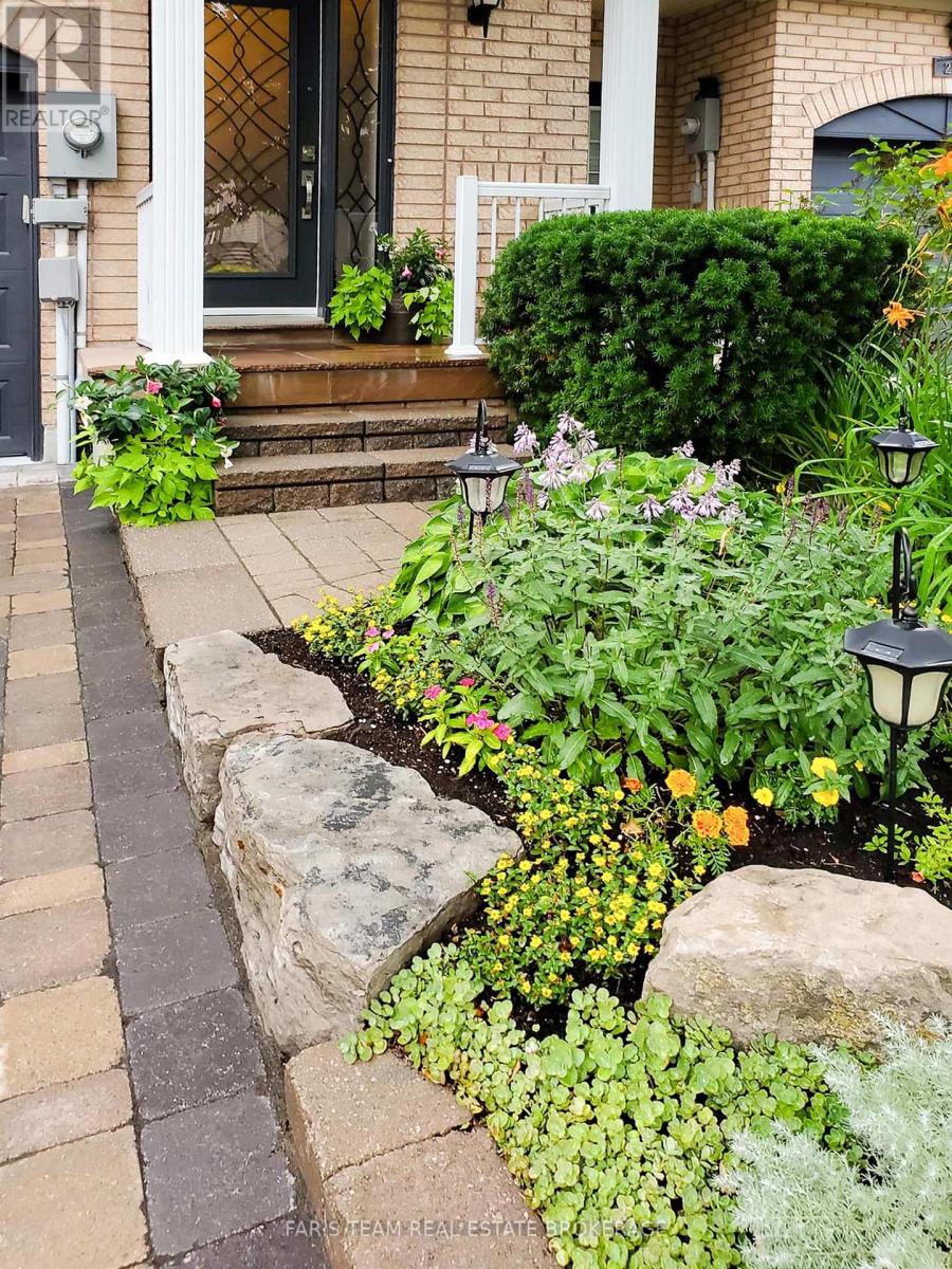 272 Tom Taylor Crescent, Newmarket, Ontario  L3X 3E8 - Photo 29 - N12847870