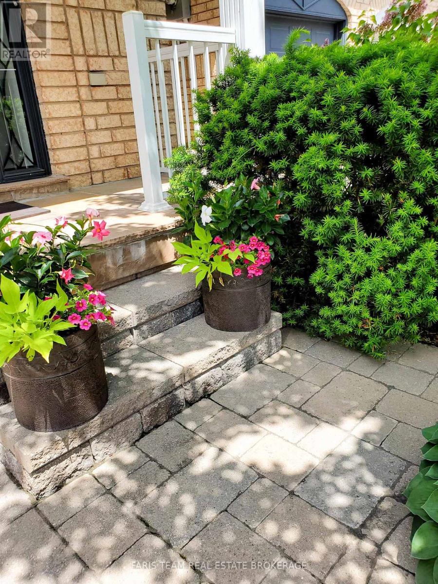 272 Tom Taylor Crescent, Newmarket, Ontario  L3X 3E8 - Photo 30 - N12847870