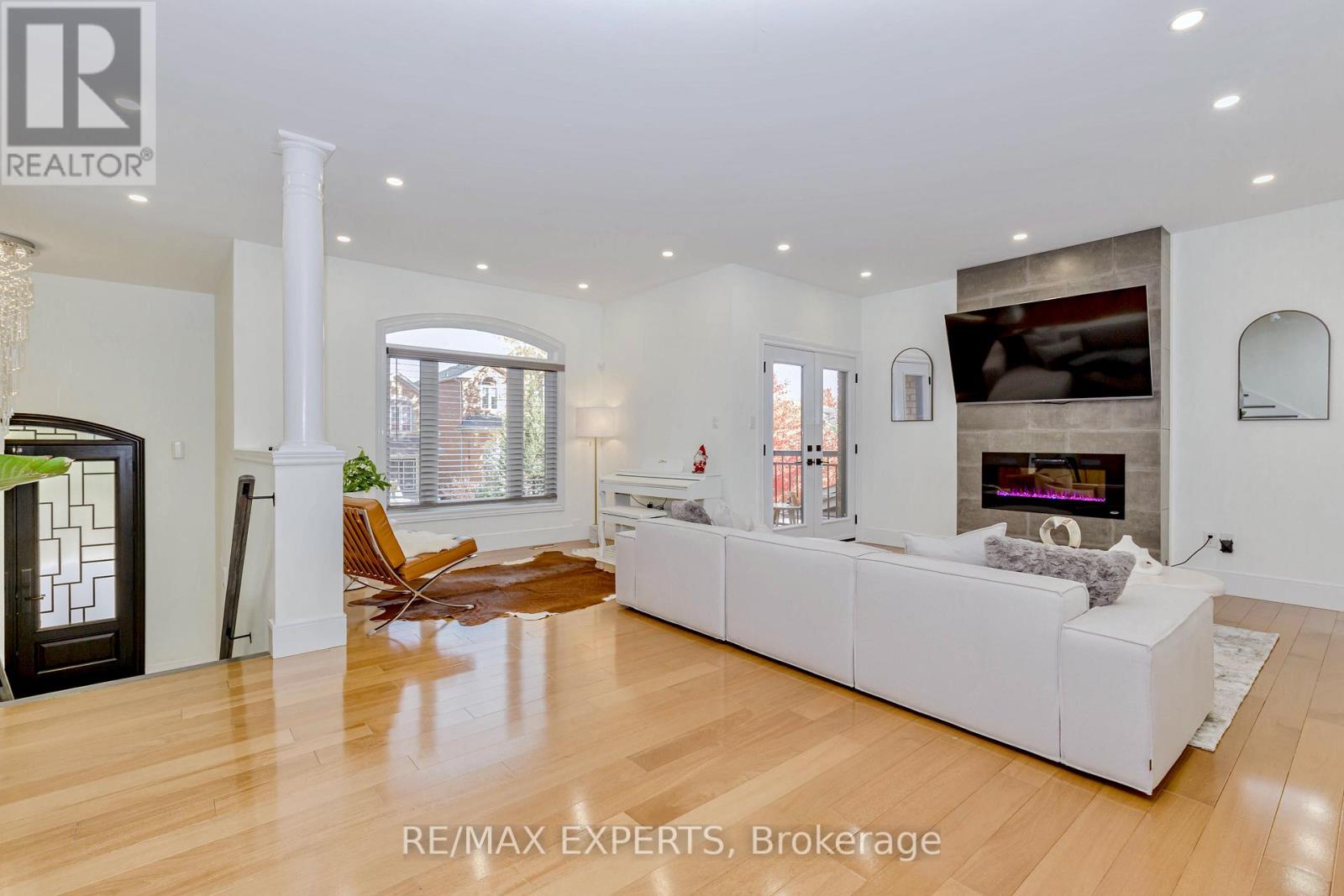 193 Fairlane Crescent, Vaughan, Ontario  L4H 2H1 - Photo 6 - N12847952