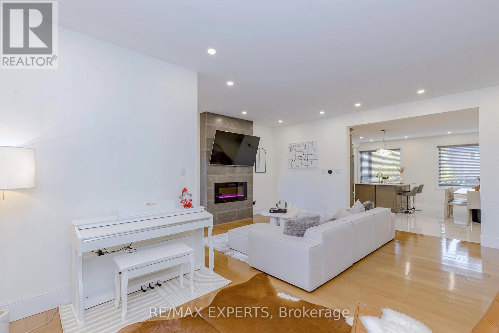 193 Fairlane Crescent, Vaughan, Ontario  L4H 2H1 - Photo 7 - N12847952