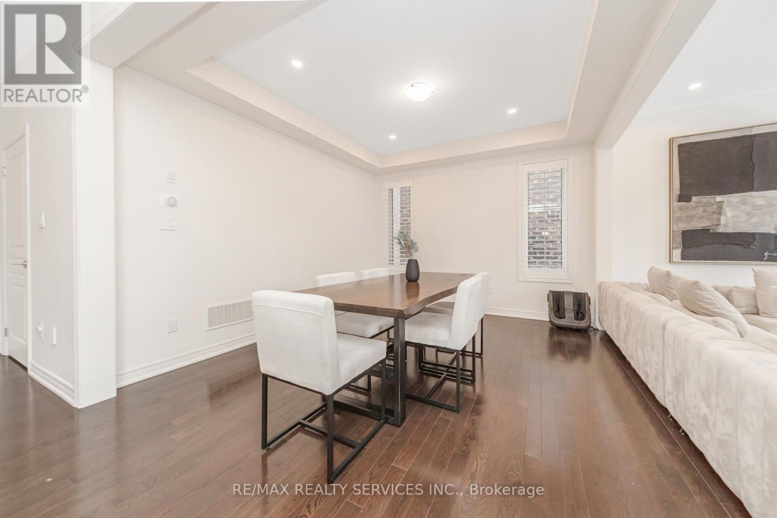 564 Mactier Drive, Vaughan, Ontario  L4H 4T9 - Photo 14 - N12847968