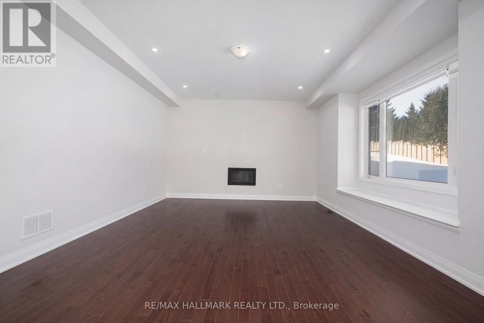 6 Dennis Reed Court, Aurora, Ontario  L4G 4A5 - Photo 13 - N12847996