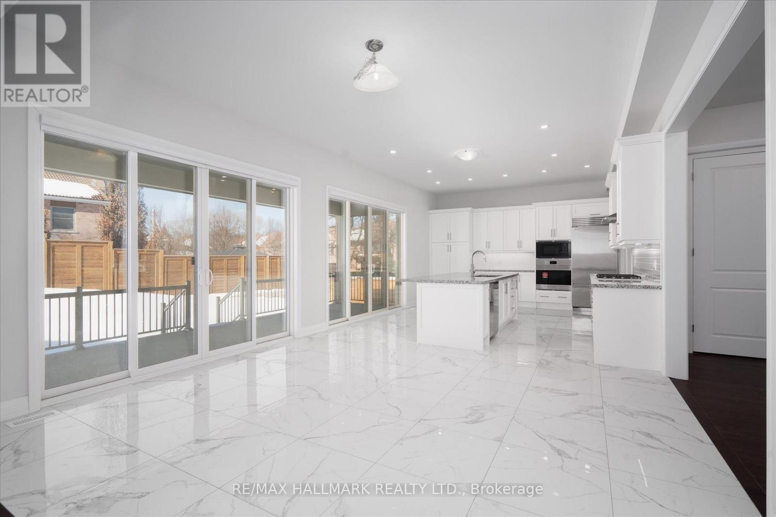 6 Dennis Reed Court, Aurora, Ontario  L4G 4A5 - Photo 17 - N12847996