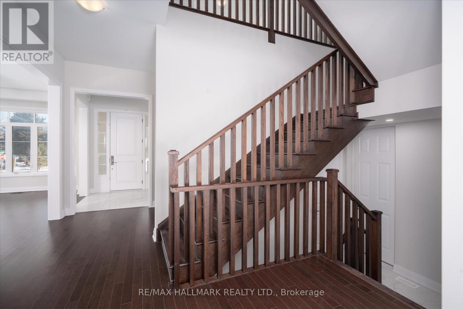 6 Dennis Reed Court, Aurora, Ontario  L4G 4A5 - Photo 25 - N12847996