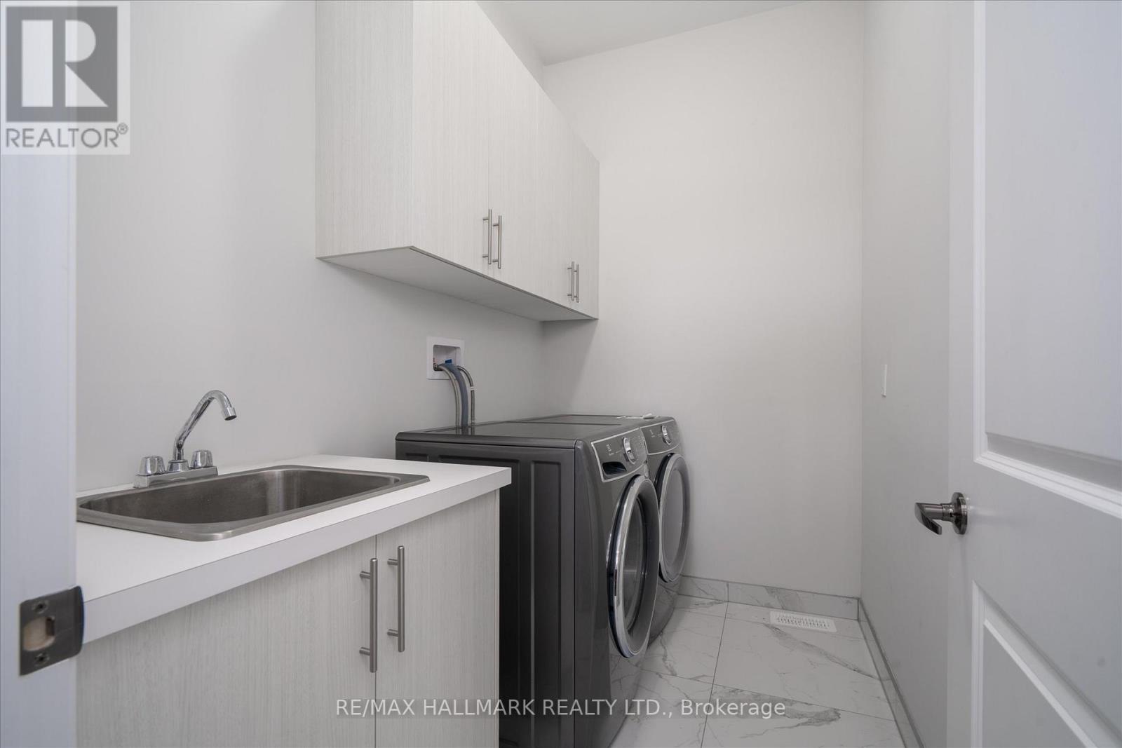 6 Dennis Reed Court, Aurora, Ontario  L4G 4A5 - Photo 26 - N12847996