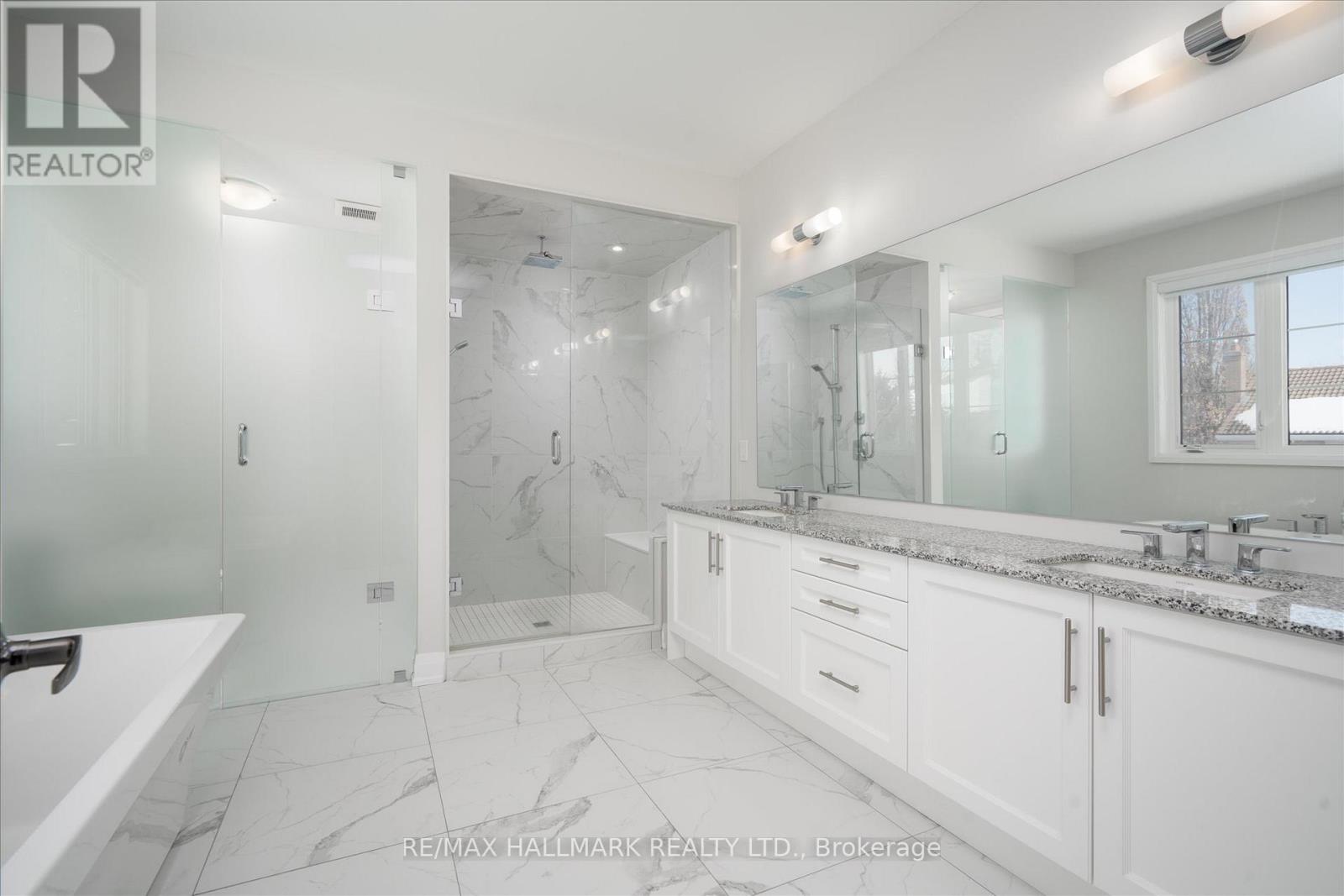 6 Dennis Reed Court, Aurora, Ontario  L4G 4A5 - Photo 33 - N12847996