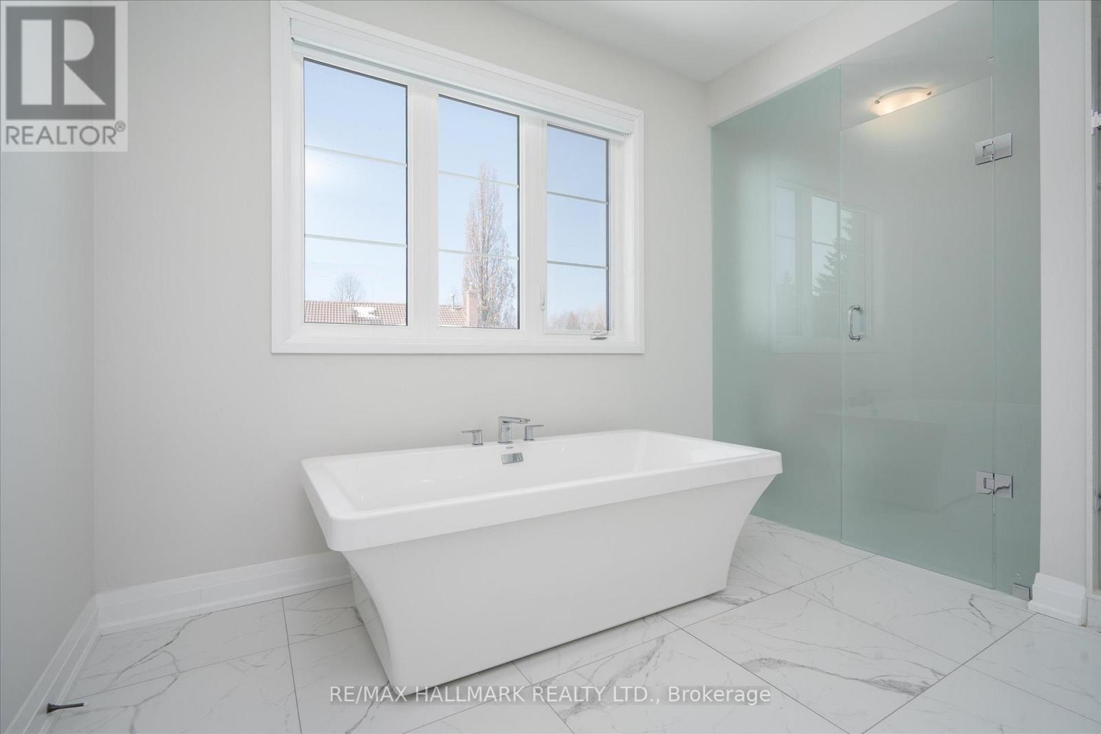 6 Dennis Reed Court, Aurora, Ontario  L4G 4A5 - Photo 34 - N12847996