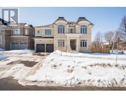 6 DENNIS REED COURT, Aurora, Ontario