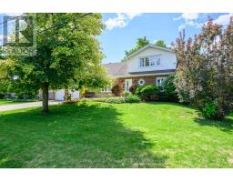 912 BOOTHMAN AVENUE, Burlington, Ontario