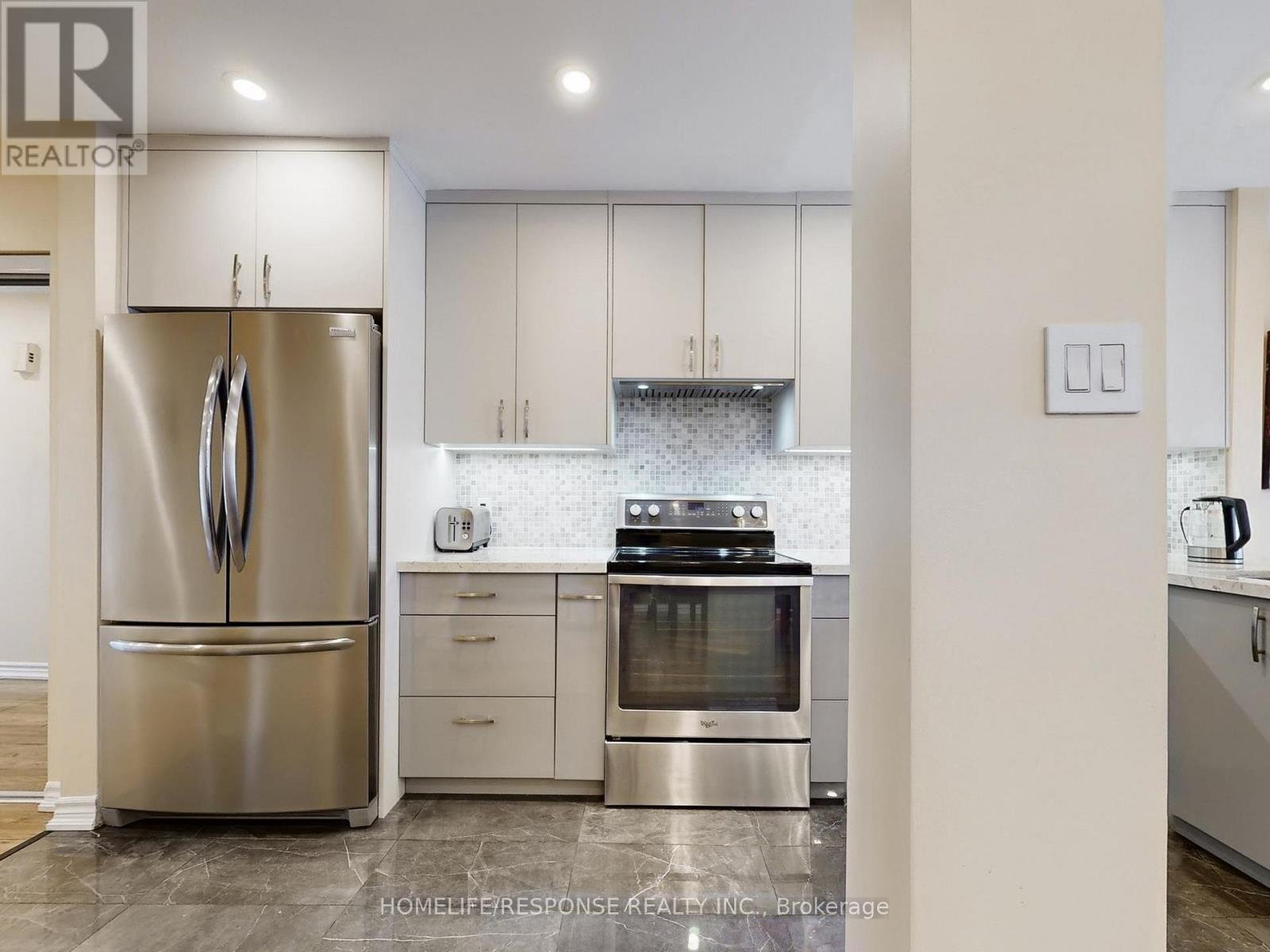 5134 Lampman Avenue, Burlington, Ontario  L7L 6L1 - Photo 11 - W12846550