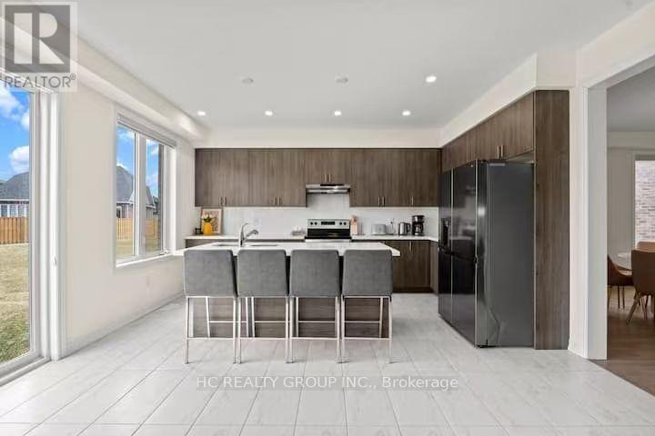 165 Rosanne Circle, Wasaga Beach, Ontario  L9Z 0N1 - Photo 11 - S12847788