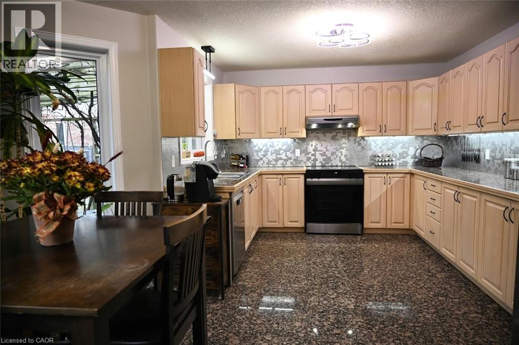 11 Apple Ridge Drive, Kitchener, Ontario  N2P 2R8 - Photo 13 - 40809790