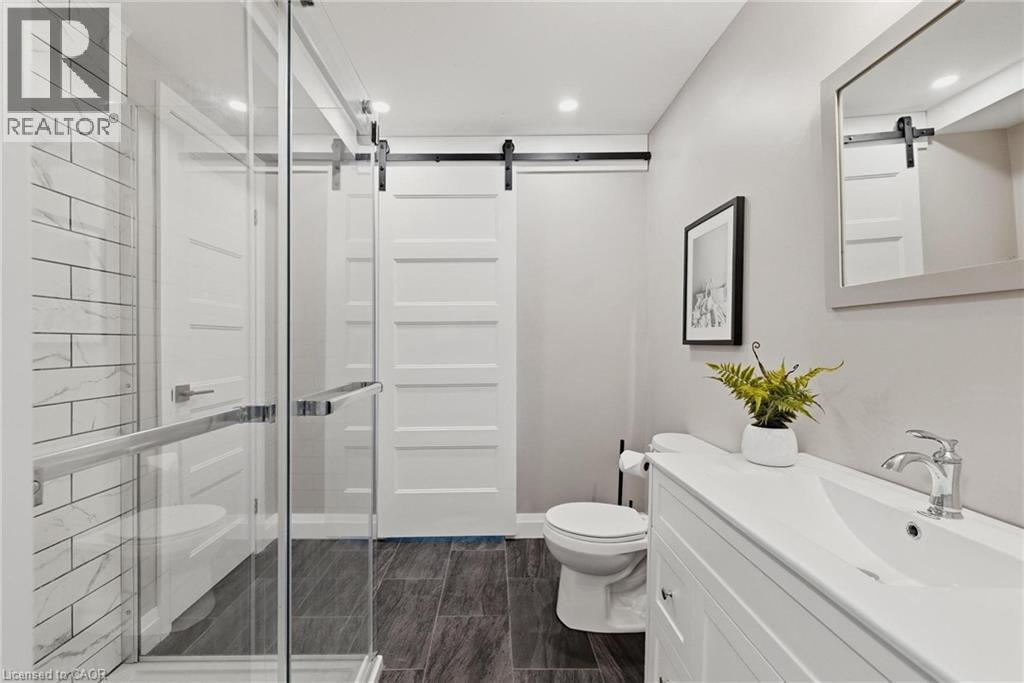 362 Roselawn Place, Waterloo, Ontario  N2L 5P1 - Photo 29 - 40809597